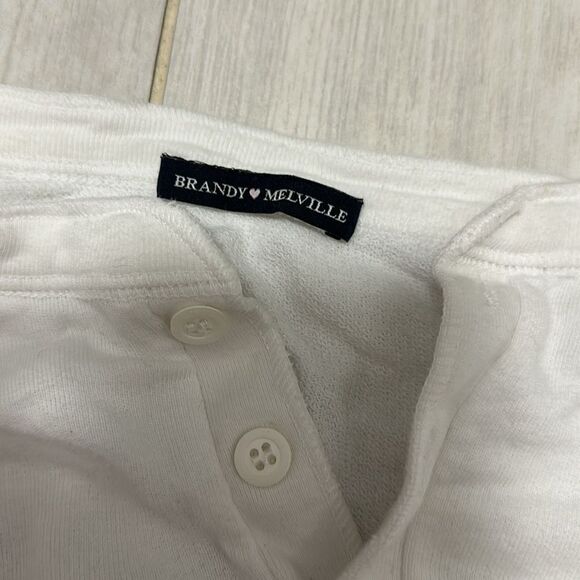 Brandy Melville white sweatshirt Henley OS - Picture 2 of 3